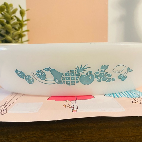 Vintage Glasbake Divided Oval Casserole Dish J2352 – Blue Fruit Milk Glass - Picture 2 of 8